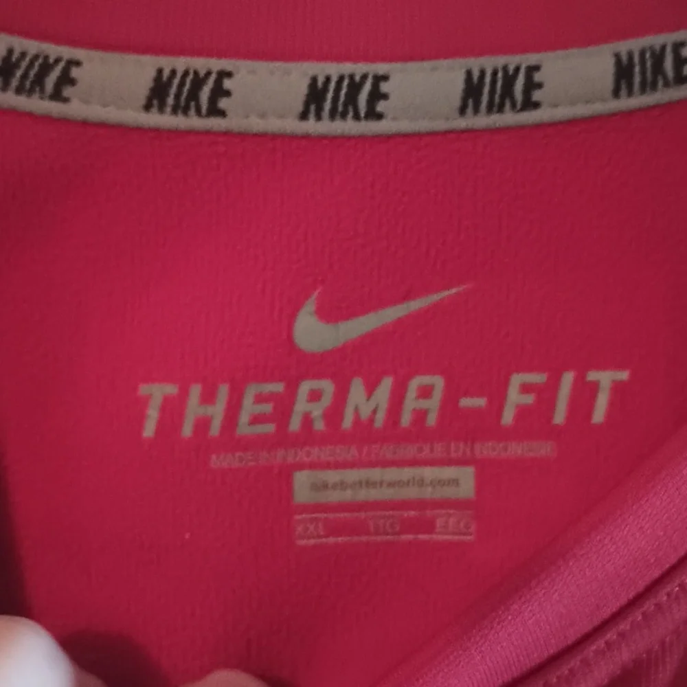 Nike V neck therma-fit sweatshirt - Picture 2 of 7
